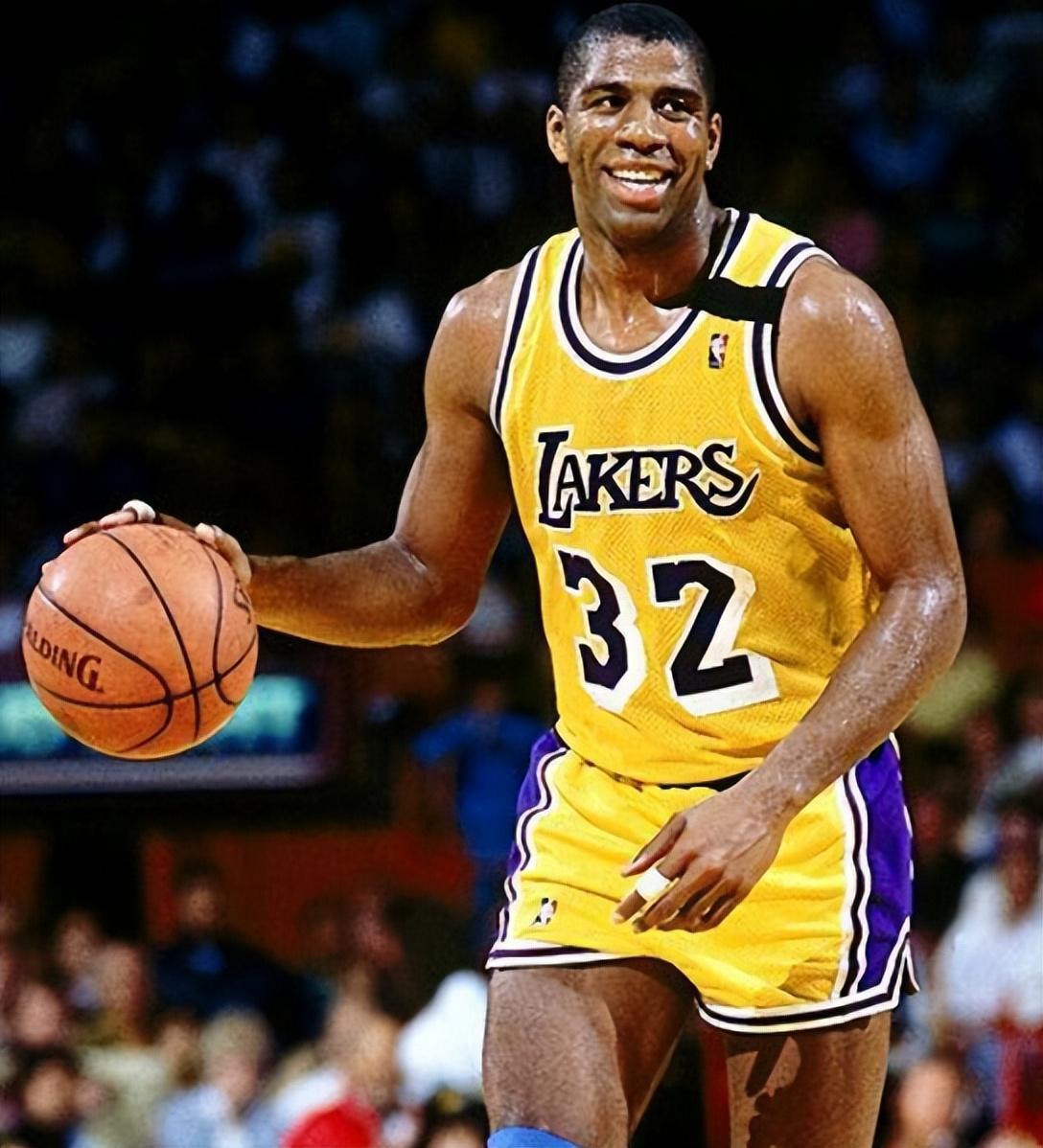 起不仅象征 起不仅象征